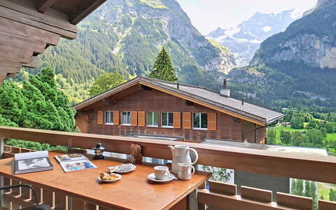 Chalet Almis 5: Bergketen, Heuvel Station, Verblijf, Vallei, Alpen, Balkon, Bergdorp, Eco Hotel, Ridge, Veranda