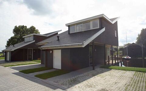 Krekt Oer 'T Wetter: Eigendom, Huis, Architectuur, Gebouw, Huis, Woongebied, Onroerend Goed, Facade, Dak, Boom