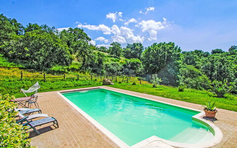 Casalini: Blauw, Zwembad, Tuin, Toevlucht, Eco Hotel, Landscaping, Boerderij, Waterpartij, Hacienda, Backyard
