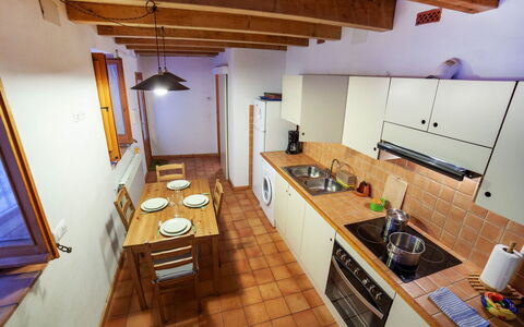 Sant Joan: Eigendom, Cabinetry, Meubilair, Countertop, Hout, Wastafel, Fornuis, Interieur Ontwerp, Architectuur, Gootsteen