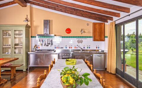 Podere Sant'angelo: Kamer, Eigendom, Gebouw, Meubilair, Plafond, Interieur Ontwerp, Huis, Huis, Keuken, Onroerend Goed