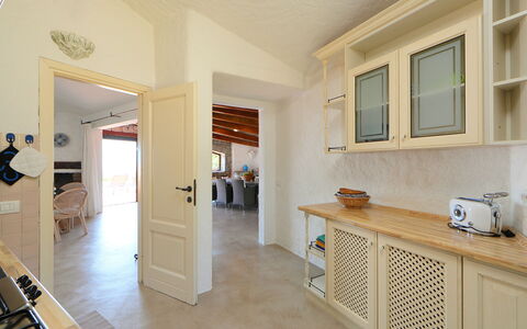 Paradiso: Eigendom, Kamer, Meubilair, Gebouw, Interieur Ontwerp, Huis, Onroerend Goed, Verdieping, Keuken, Cabinetry