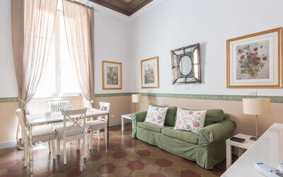 Romantico 721.3: Kamer, Meubilair, Eigendom, Interieur Ontwerp, Woonkamer, Verdieping, Gebouw, Plafond, Muur, Huis