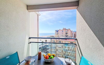 Casino 520.6: Appartement, Balkon, Glas, Condominium, Hotel, Toevlucht
