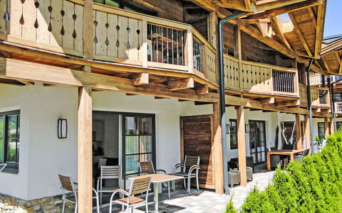 Kaprun 155: Hout, Veranda, Balkon, Schaduw, Appartement, Landgoed, Verblijf, Beits, Eco Hotel, Timmerhout