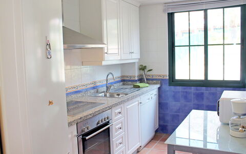 Mirador Ii: Kamer, Eigendom, Meubilair, Keuken, Cabinetry, Gebouw, Interieur Ontwerp, Countertop, Huis, Wastafel