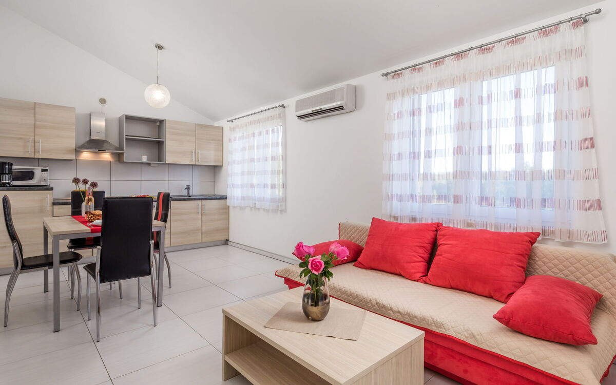 Accommodatie:&nbsp;Romana 101.2