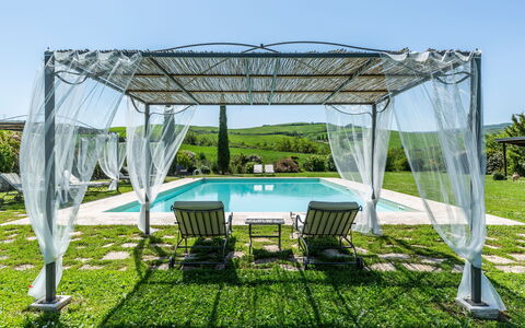 Villa Castiglione: Zwembad, Schaduw, Prieel, Tuin, Buitenmeubels, Eco Hotel, Canopy, Outdoor Structuur, Toevlucht, Vrije Tijd