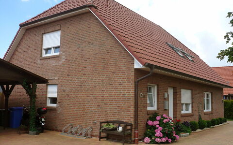Reissmann: Fabriek, Gebouw, Wolk, Lucht, Eigendom, Venster, Bloem, Huis, Architectuur, Land Lot