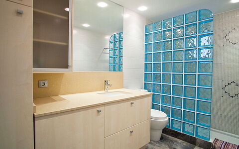 Dms V: Badkamer, Kamer, Eigendom, Tegel, Interieur Ontwerp, Onroerend Goed, Architectuur, Plafond, Gebouw, Meubilair