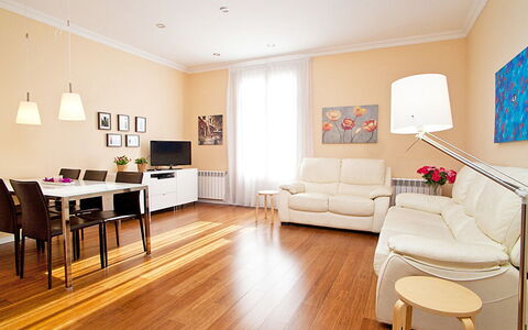 Eixample Esquerre Gran Via Balmes: Kamer, Interieur Ontwerp, Meubilair, Houten Vloer, Eigendom, Verdieping, Woonkamer, Gebouw, Laminaatvloer, Hardwood