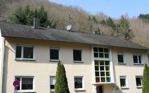 Wildbadstrasse: Eigendom, Huis, Dak, Huis, Gebouw, Onroerend Goed, Verblijf, Woongebied, Venster, Landgoed