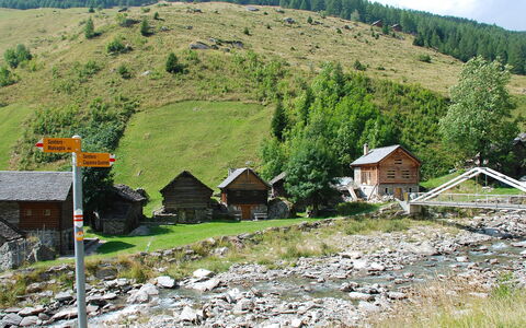 Rustico Dell'Orino: Natuurlijk Landschap, Bergdorp, Landelijk Gebied, Dorp, Heuvel, Hoogland, Geologisch Fenomeen, Heuvel Station, Landschap, Land Lot