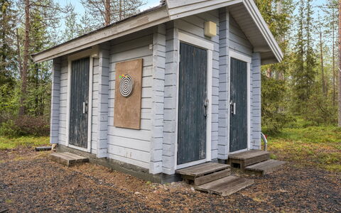 Piilola Nr 2: Gras, Huis, Verblijf, Land Lot, Huis, Landgoed, Gazon, Siding, Boerderij, Veranda