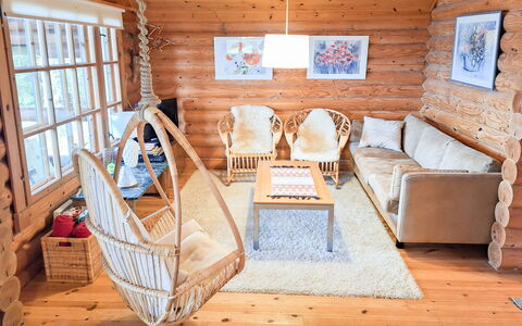 Honkaranta: Bed, Meubilair, Slaapkamer, Interieur Ontwerp, Bedding, Laken, Flooring, Hout, Verdieping, Kamer