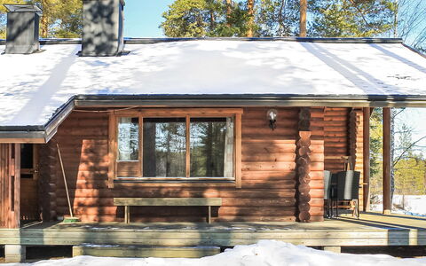 Mäntyniemi: Gras, Huis, Verblijf, Land Lot, Huis, Landgoed, Gazon, Siding, Boerderij, Veranda