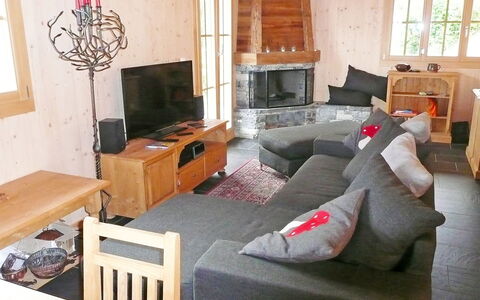 Chalet la Poya: Kamer, Woonkamer, Meubilair, Eigendom, Interieur Ontwerp, Huis, Gebouw, Muur, Huis, Bed