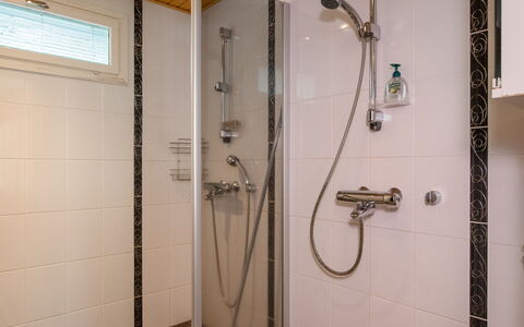 Paltamon Golfhovi a (Sis. 2 Golf Pelioikeutta): Hout, Sneeuw, Winter, Verblijf, Freezing, Huis, Blokhut, Lariks, Siding