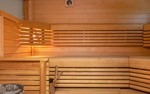 Paltamon Golfhovi a (Sis. 2 Golf Pelioikeutta): Hout, Sneeuw, Winter, Verblijf, Freezing, Huis, Blokhut, Lariks, Siding