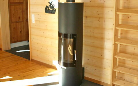Chalet Ahornen: Cabinetry, Toestel Van De Keuken, Hout, Countertop, Verlichting, Keuken, Verdieping, Lade, Flooring