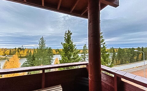 Länsirinne C 12: Lariks, Schaduw, Hardwood, Beits, Daylighting, Blokhut, Eco Hotel, Pine Family