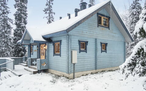 Pöllölaakso: Hout, Siding, Verblijf, Huis, Huis, Plank, Garden Gebouwen, Blokhut, Hardwood, Veranda