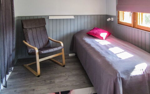 Kelokivakka D19: Flooring, Verdieping, Meubilair, Hout, Interieur Ontwerp, Slaapkamer, Plafond, Bed, Kamer, Verlichting