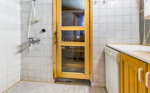 Seitsemän Savua 3: Hout, Verblijf, Beits, Hardwood, Blokhut, Plank, Plafond, Natuurlijk Materiaal, Timmerhout, Garden Gebouwen
