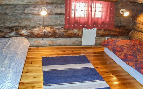 Rukakolo: Hout, Interieur Ontwerp, Slaapkamer, Verdieping, Flooring, Meubilair, Bed, Laken, Kamer, Bedding