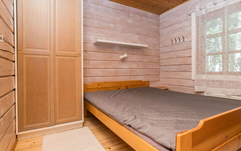 Ruka-Linkki 3A: Flooring, Verdieping, Hout, Slaapkamer, Houten Vloer, Meubilair, Kamer, Interieur Ontwerp, Bed, Hardwood