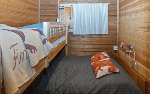 Kesäranta 2: Hout, Verdieping, Flooring, Plafond, Slaapkamer, Interieur Ontwerp, Bed, Kamer, Beits, Houten Vloer