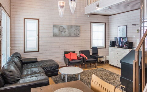 Saukkotupa: Interieur Ontwerp, Flooring, Verdieping, Muur, Meubilair, Hout, Plafond, Houten Vloer, Bankstel, Woonkamer
