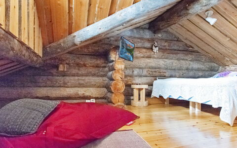 Rukaveska 4B: Hout, Slaapkamer, Bedding, Bed, Laken, Meubilair, Verdieping, Beits, Hardwood, Bed Frame