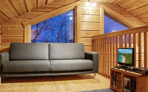 Kilpis-Arkki: Meubilair, Bankstel, Hout, Woonkamer, Interieur Ontwerp, Flooring, Huis, Verdieping, Appartement