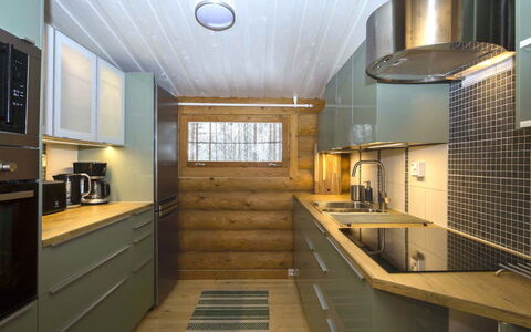 Pohosniemi: Keuken, Countertop, Interieur Ontwerp, Flooring, Toestel Van De Keuken, Major Appliance, Hout, Plafond, Lichte Inrichting, Cabinetry