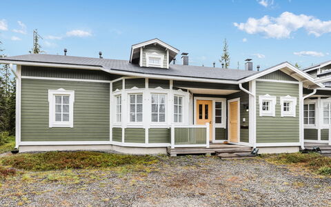 Rukan Taikavuosselin Helmi 8 B: Hout, Verblijf, Blokhut, Woud, Schuur, Garden Gebouwen, Lariks, Bos, Beits