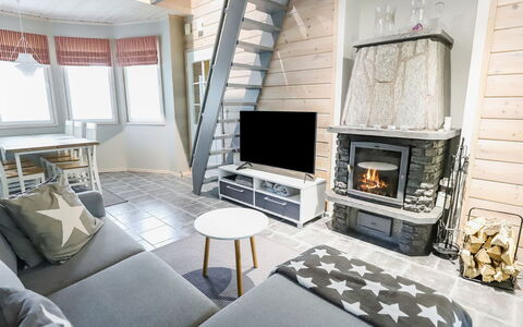 Rukan Taikavuosselin Helmi 8 a: Interieur Ontwerp, Huis, Kamer, Woonkamer, Verblijf, Hardwood, Stoel, Beits, Blokhut
