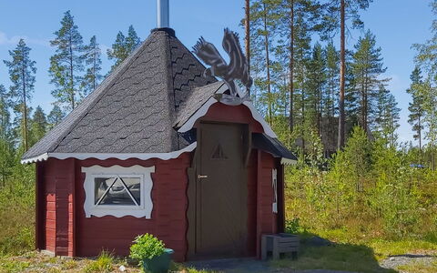 Harjurinne: Dak, Verblijf, Winter, Freezing, Sneeuw, Outdoor Structuur, Hut, Evergreen, Schuur