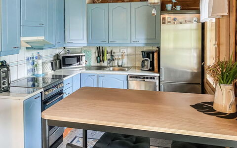 Vastaniemi: Hout, Verblijf, Beits, Hardwood, Blokhut, Plank, Plafond, Natuurlijk Materiaal, Timmerhout, Garden Gebouwen