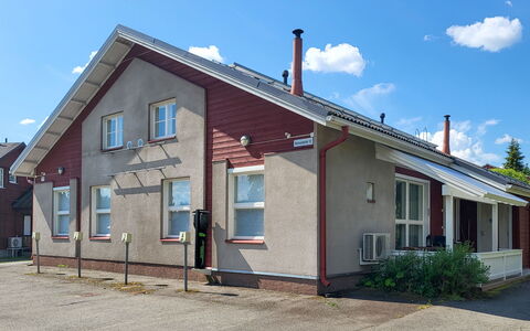 Tahko Ski Koivulantie: Gebouw, Venster, Huis, Huis, Woongebied, Dak, Deur, Verblijf, Schuifraam, Siding