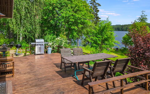 Ellilä: Struik, Tuin, Dek, De Lente, Buitenmeubels, Veranda, Hardwood, Eco Hotel, Schaduw
