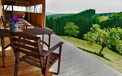 Egggraben: Eigendom, Dek, Natuurlijk Landschap, Meubilair, Tafel, Huis, Kamer, Huis, Boom, Hout