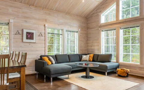 Atrin Suvanto a: Hout, Sneeuw, Verblijf, Winter, Dak, Huis, Freezing, Blokhut, Siding, Helling