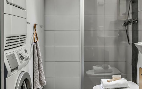 Rukavuorenhuippu 23 a: Appartement, Woongebied, Condominium, Stedelijk Ontwerp, Balkon, Gemengd Gebruik, Toevlucht, Landgoed, Hotel, Schaduw