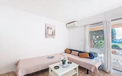 Accommodatie:&nbsp;Du Golf 810.12