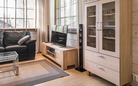 Villa Illi: Meubilair, Interieur Ontwerp, Flooring, Verdieping, Hout, Kamer, Houten Vloer, Huis, Verlichting, Appartement