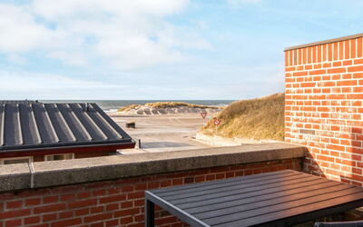Henne Strand