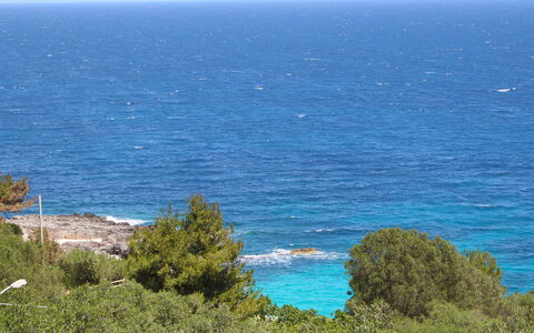 Castro 550: Zwemwater, Kust, Zee, Lucht, Oceaan, Kust En Oceanic Landvormen, Blauw, Vegetation, Headland, Voorgebergte