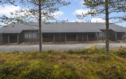 Kotokuusi 4: Verblijf, Huis, Huis, Garden Gebouwen, Siding, Blokhut, Boerderij, Landgoed, Schuur, Werf
