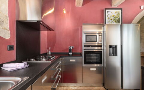 Villa Ferdinando: Keuken, Toestel Van De Keuken, Countertop, Interieur Ontwerp, Major Appliance, Meubilair, Flooring, Huishoudapparatuur, Hout, Huis